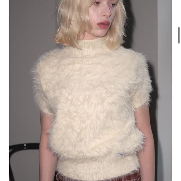 마가린핑거스HAIRY HIGH NECK KNIT(LIGHT YELLOW)