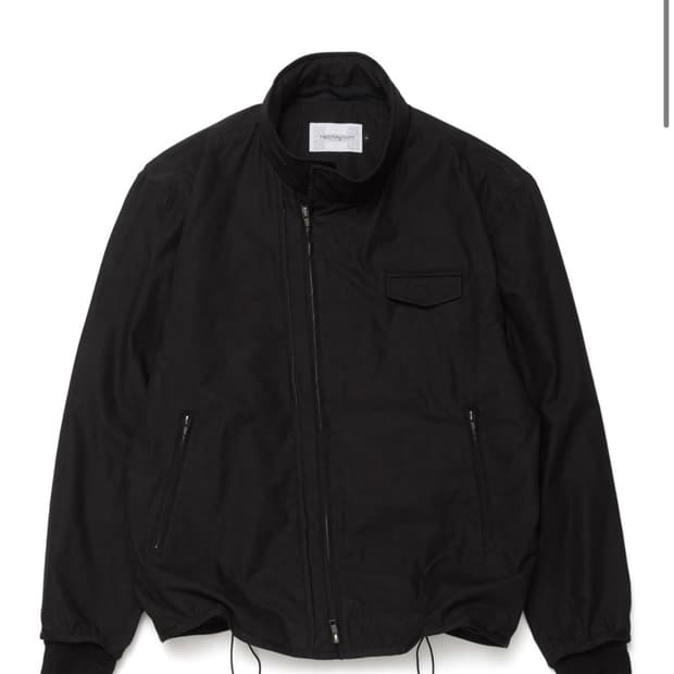 해칭룸 Diagonal Zip Jacket Black