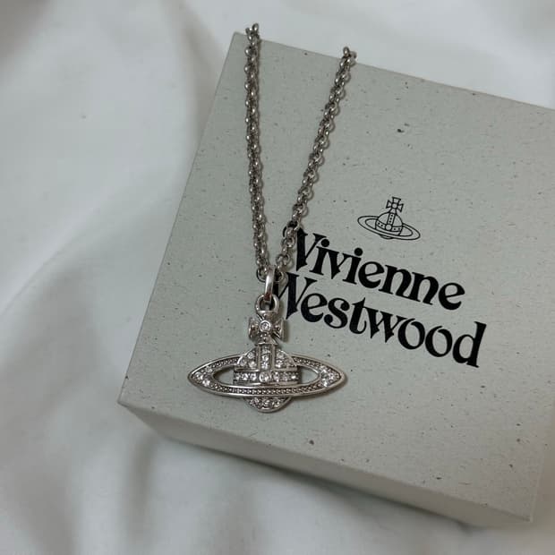 비비안웨스트우드 미니바스 릴리프 실버 새상품급 컨디션