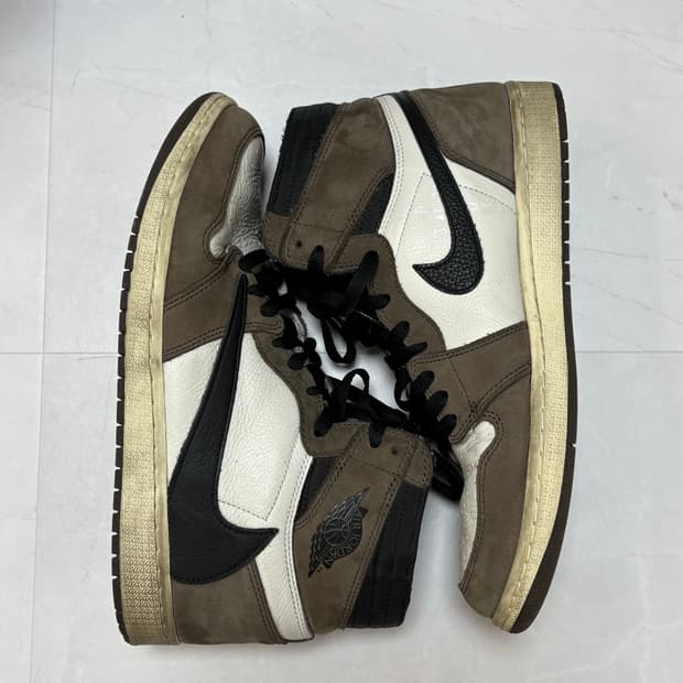 스캇조던 하이 og 모카