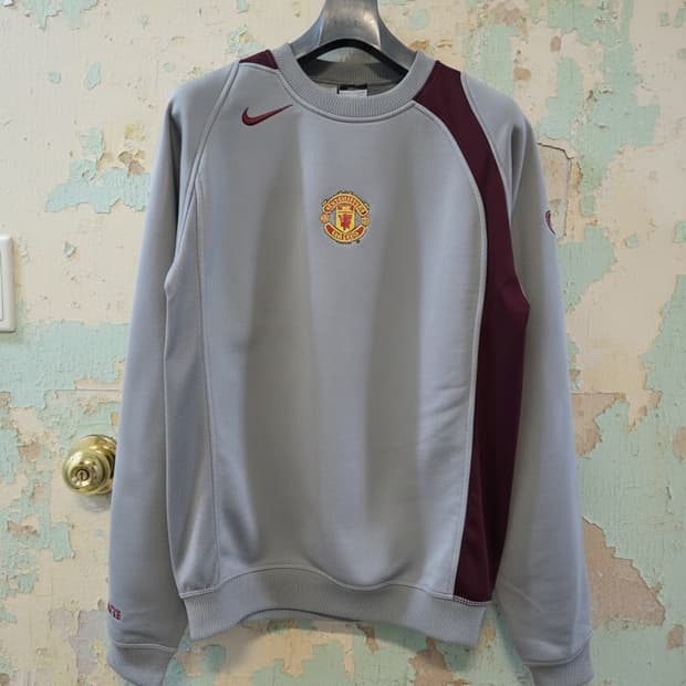나이키 2004-05 시즌 맨체스터 맨유 스웻 셔츠 95 그레이
