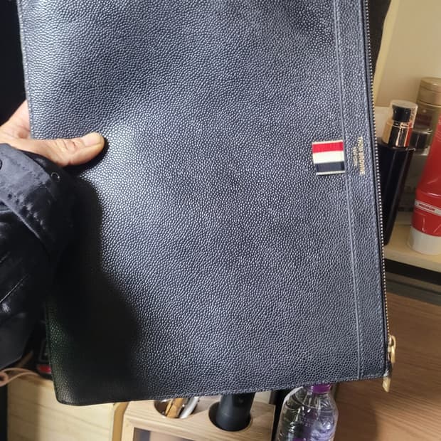 톰브라운 클러치