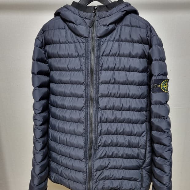 [새상품급 L] 스톤아일랜드 블랙 경량패딩