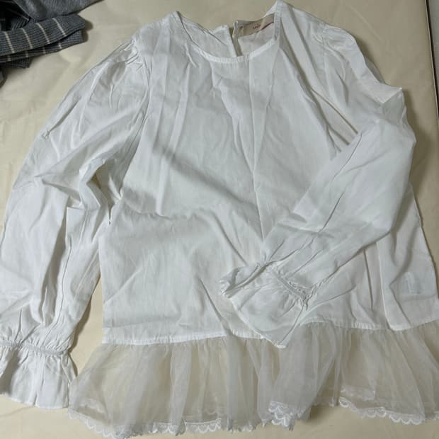 원더플레이스 haula 레이스 레이어드 블라우스