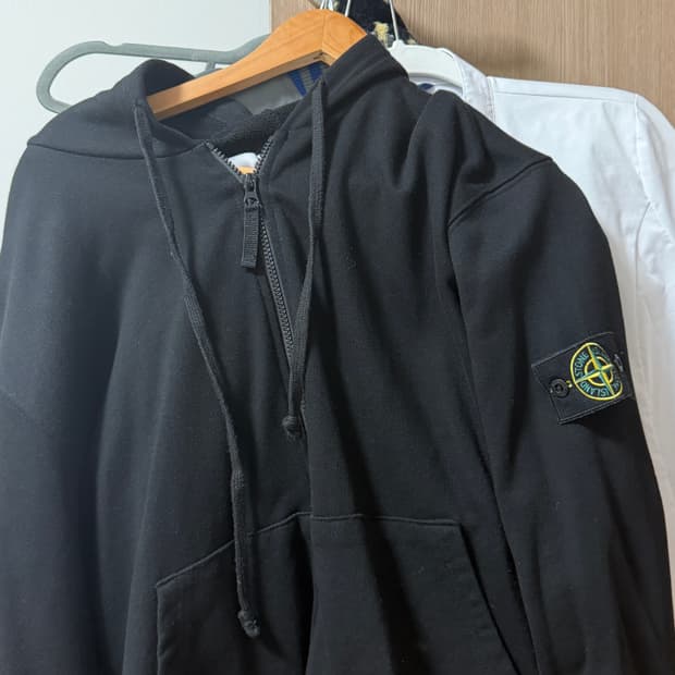 스톤아일랜드 후드집업