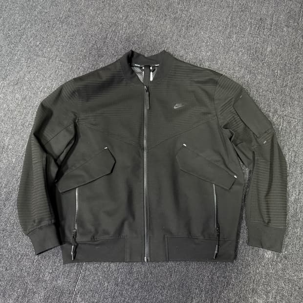 나이키 스톰핏 테크팩 언라인드 봄버 자켓