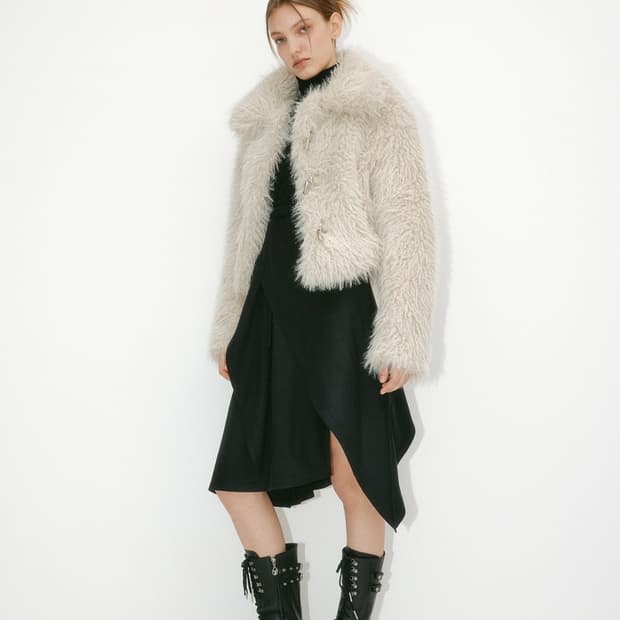 유즈 퍼자켓 YUSE LE HOODIE FUR SHORT JACKET