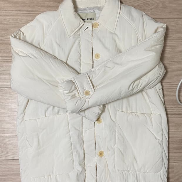 인사일런스 플러피 하프 코트 s