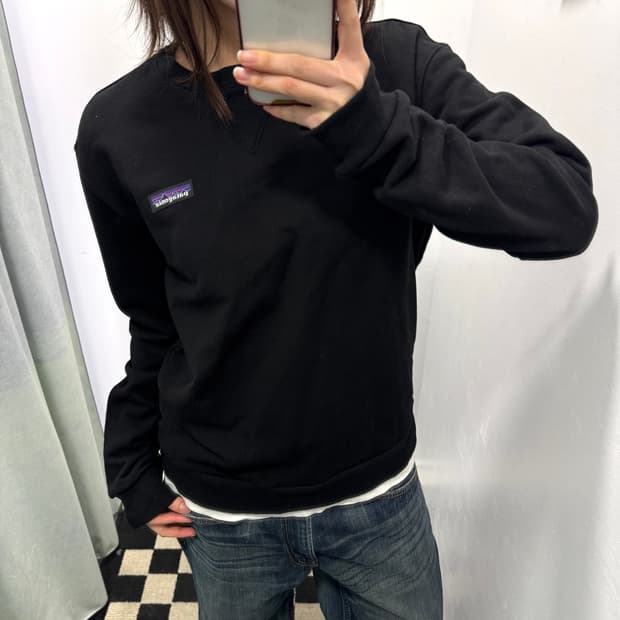 파타고니아 블랙 스웻셔츠