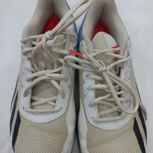 아디다스 코트프레시배드민턴화 265