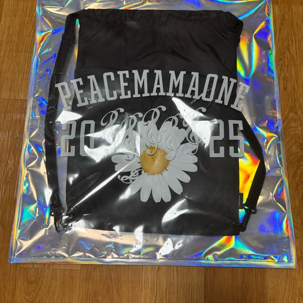 피스마이너스원 x 2025 마마 어워즈 피스마마원 짐색 블랙