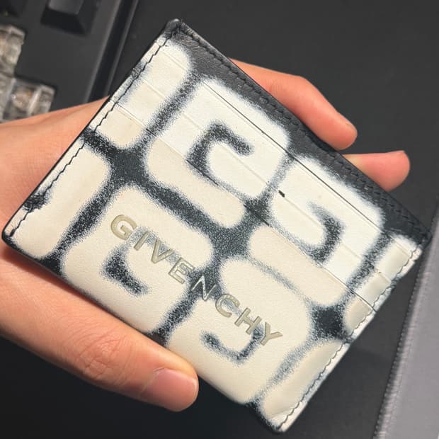 지방시 카드지갑