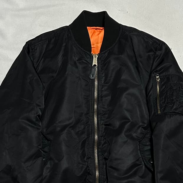 M 알파인더스트리 리버시블 ma-1 항공점퍼