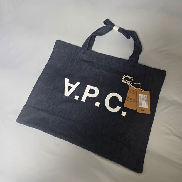 아페쎄 APC
다니엘라 에코백 토트백 가방
인디고 색상