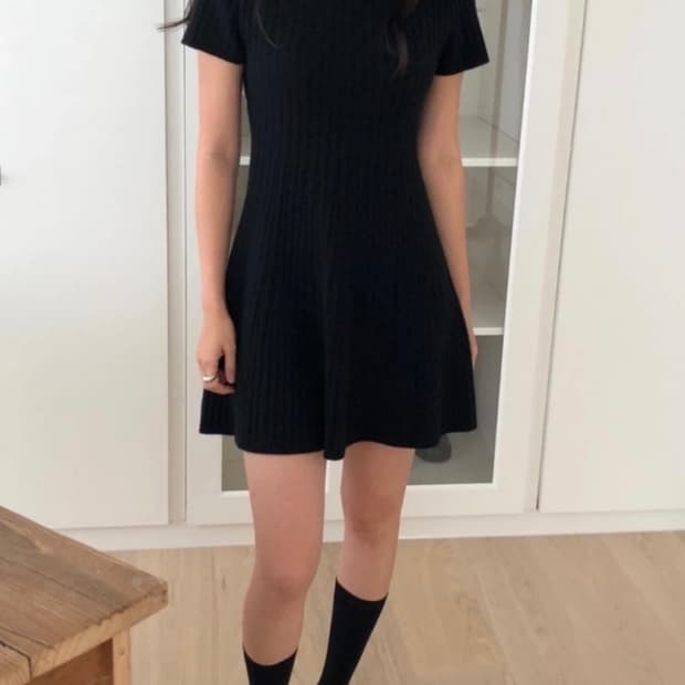 FOUNDERS 로제뜨 캐시 미니 원피스