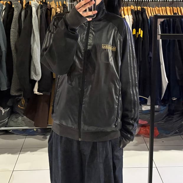 아디다스 파이어버드 골드 로고 트랙탑 져지