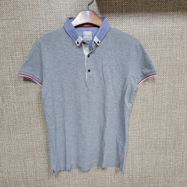 95사이즈 자라 반팔 카라티 ZARA