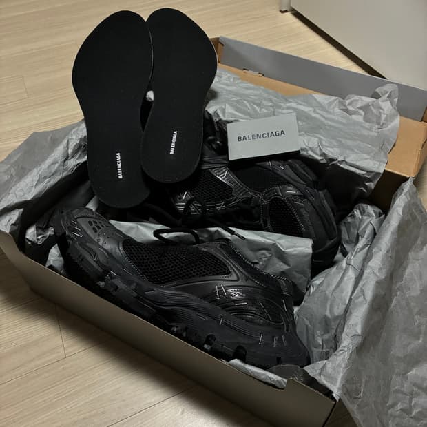 발렌시아가 스테이플러 블랙 41