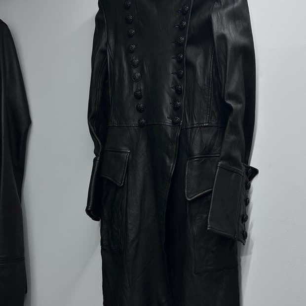 발망 데카르넹 아카이브 런웨이 나폴레옹 코트