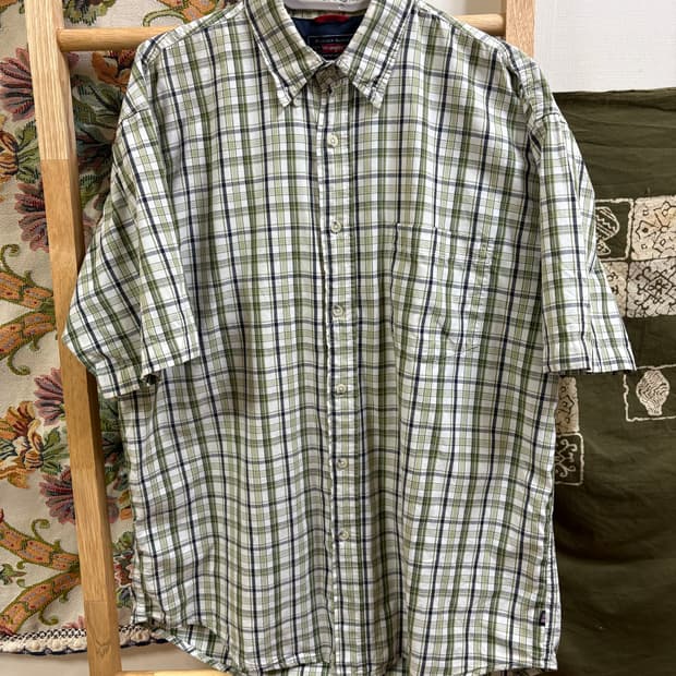 랭귤러 카키 체크 반팔 셔츠