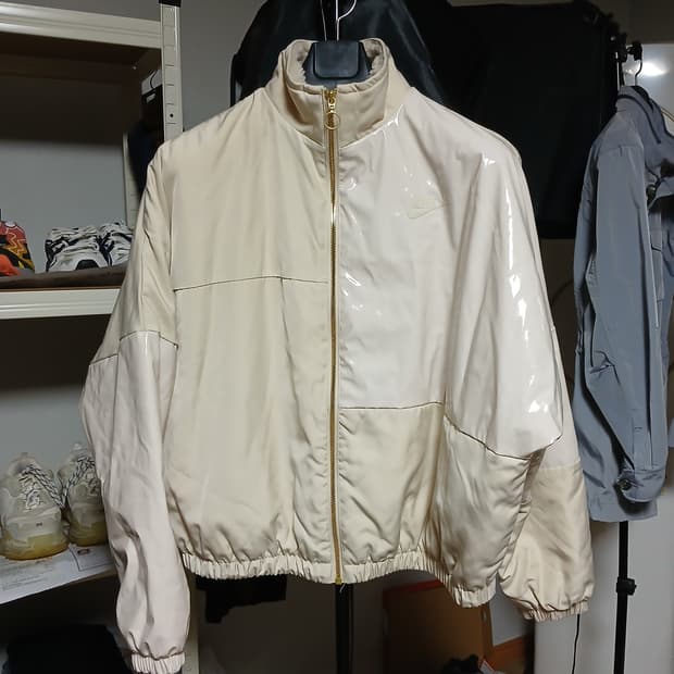 Nike 나이키 우먼 유광 점퍼 패딩 오버핏