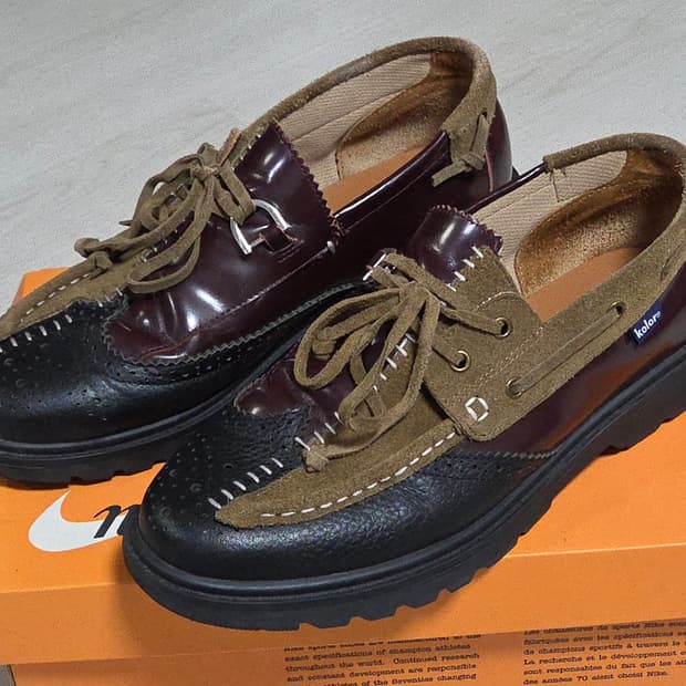 (착샷) 컬러 kolor 로퍼 데크 레더 스웨이드