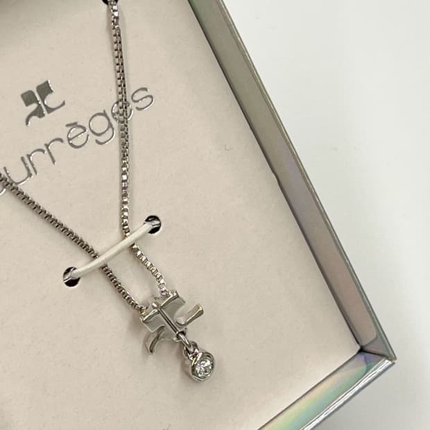 courreges / 꾸레쥬 심볼 큐빅 목걸이