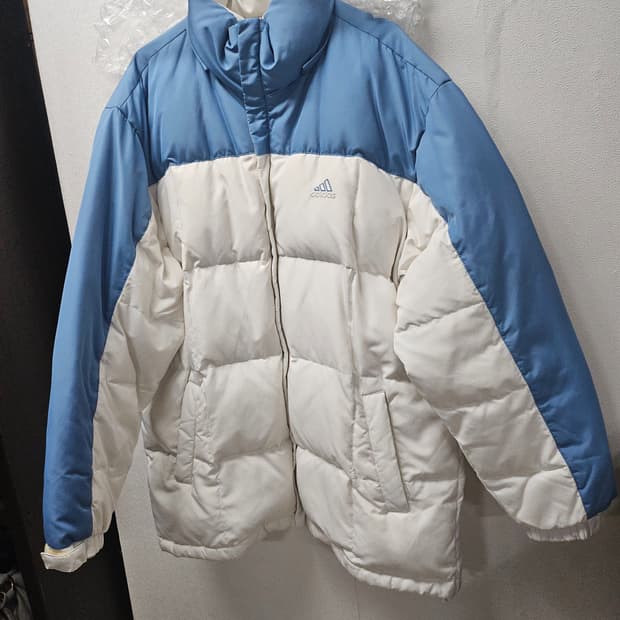 아디다스 라이트 구스 베이직 2  블랙 패딩 점퍼  L