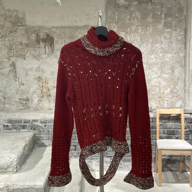 겐조 블러드 플레어 슬리브 터틀넥 울 스웨터