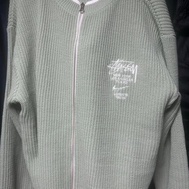 스투시 라운드집업 가디건