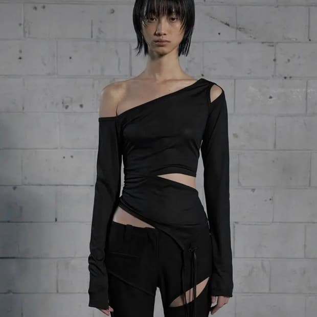 보헤미안서울 시스루 컷아웃 슬리브