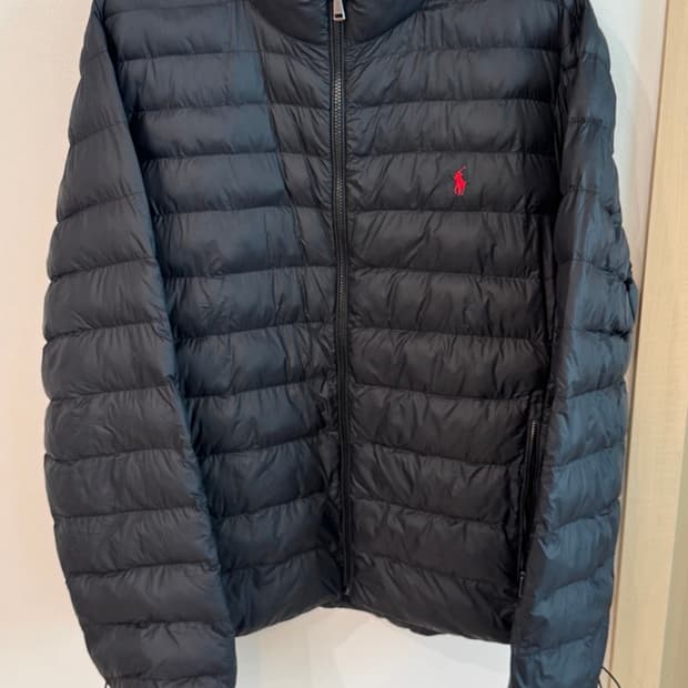 폴로 경량패딩