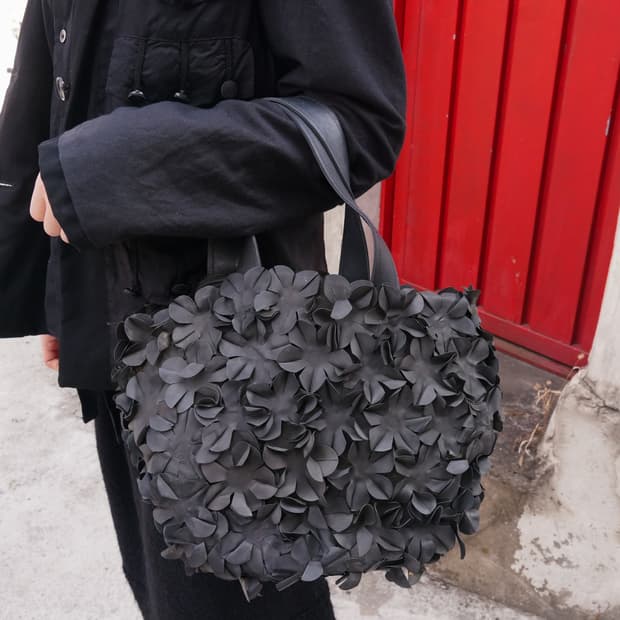 꼼데가르송 러버 플로랄 백