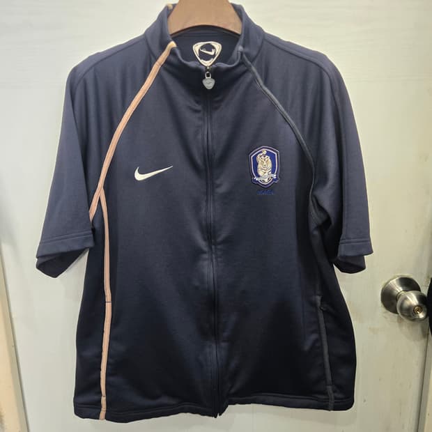 100,L )) NIKE 나이키 반팔집업 져지! 편하게 입기 짱 좋아요~