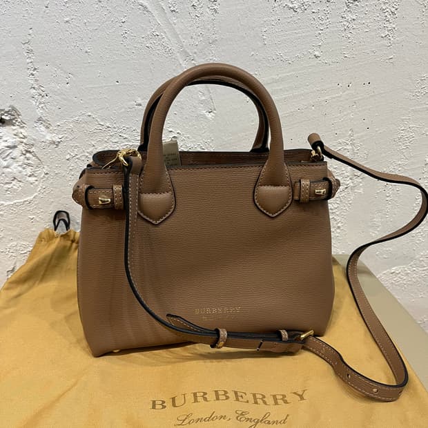 버버리 하우스체크 스몰 배너백