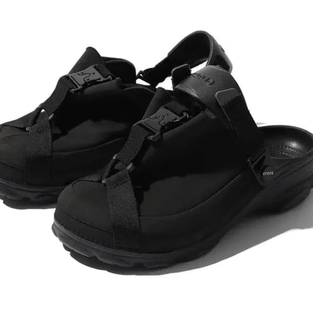 빔즈 x 크록스 코브라 버클 샌들 블랙 클로그 BEAMS x CROCS 