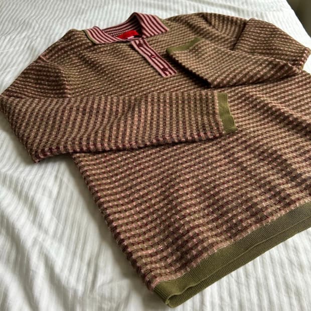 Eckhaus Latta 에크하우스라타 스워틀니트