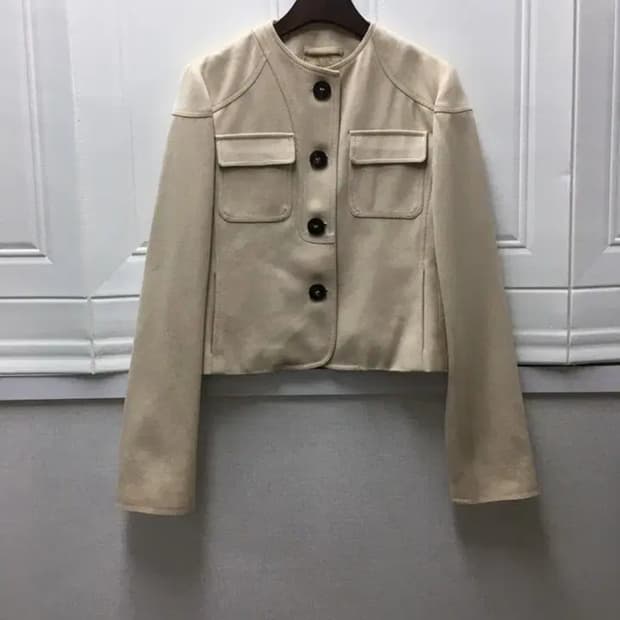 버버리 노카라 베이지 크롭자켓 숏자켓 정품