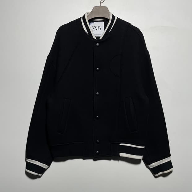 아더에러 x 자라 자더에러 울 바시티 자켓