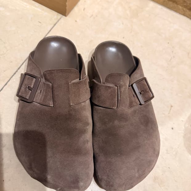 발렌시아가 선데이 뮬 41 스웨이드