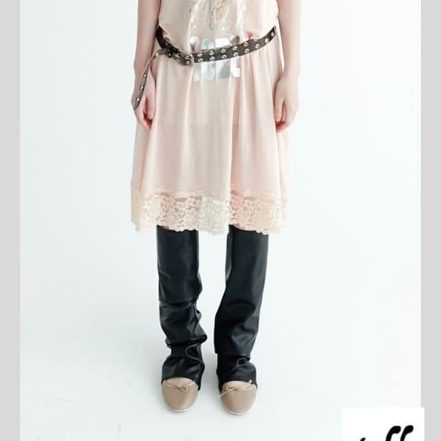 샵페어리 wrinkled leather leg warmer