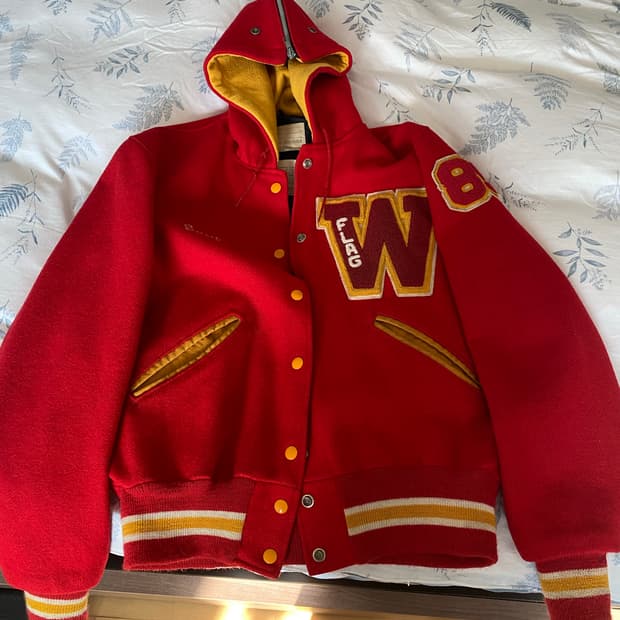 Delong 후드점퍼 팝니다