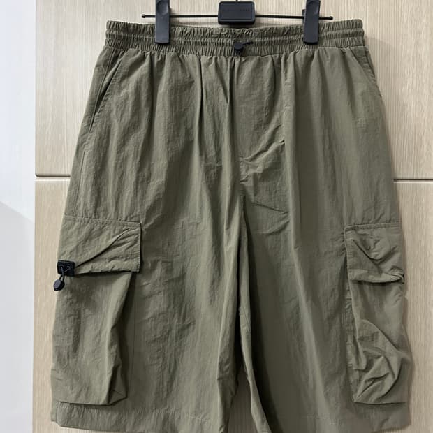 자라 파라슈트 버뮤다 카고 쇼츠 Khaki 8281/390