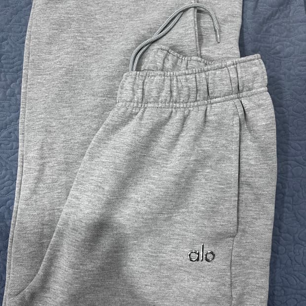 alo 알로 스웨트팬츠