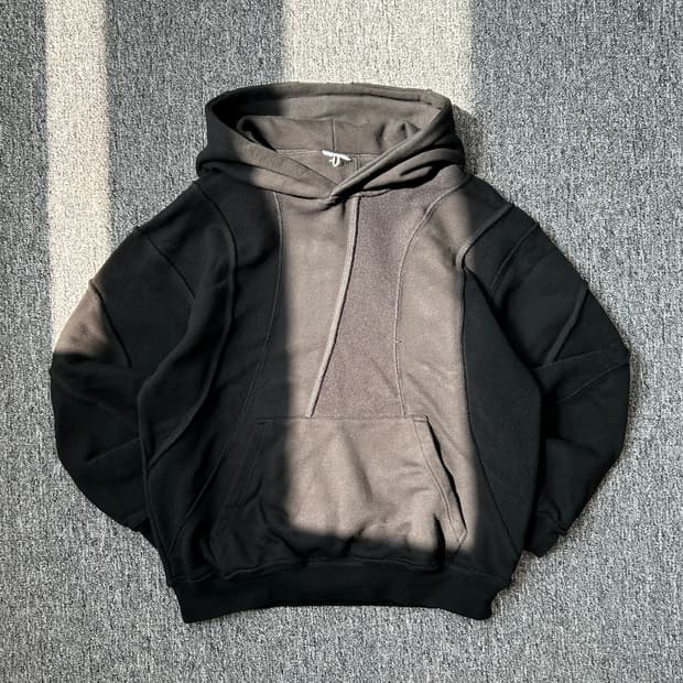 노매뉴얼 M.R.C 후드티