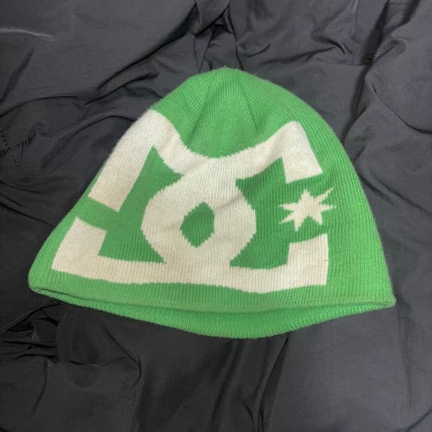 Vintage dc beanie