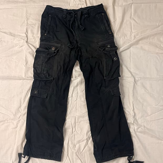 Black cargo detali pants