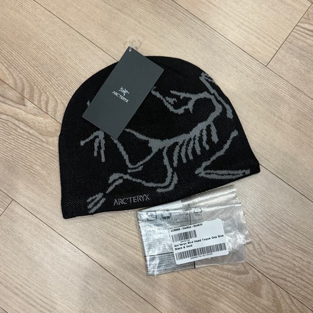 아크테릭스 버드헤드토크 블랙/보이드