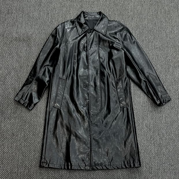 에잇세컨즈 벨티드 코트