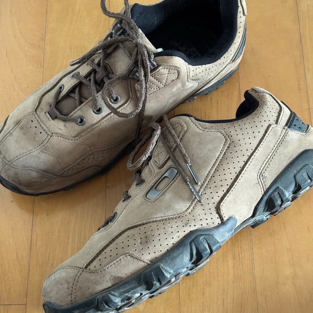 오클리 아카이브 슈즈